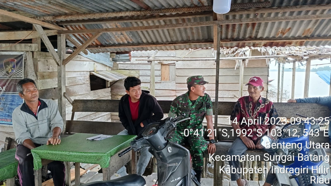 Koramil 07/Reteh Sertu Edi Sutrisno Bangun Hubungan Baik Antar Sesama