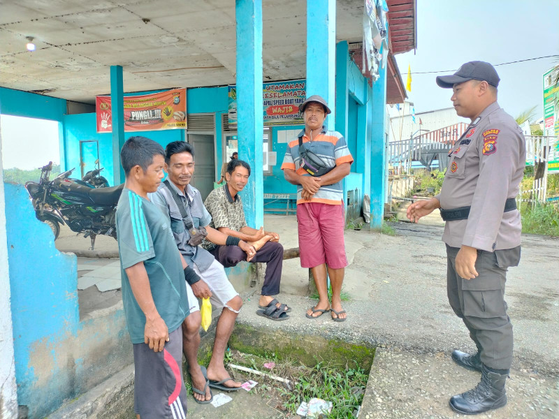 Bhabinkamtibmas Giat Cooling System Sosialisasikan Pemilu Damai Untuk Mensukseskan Pemilu 2024