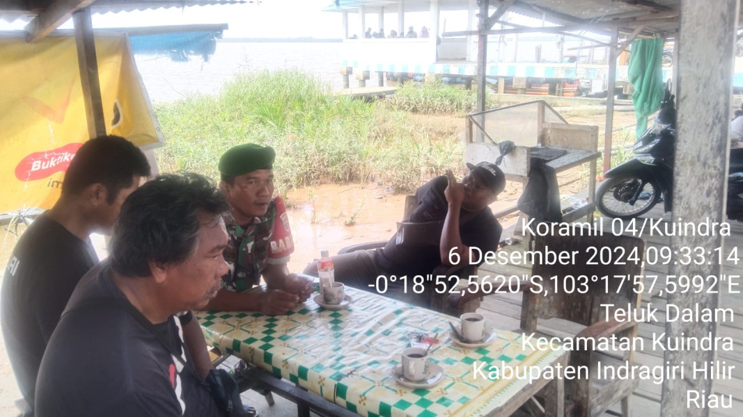 Dengan Komunikasi Sosial, Babinsa Koramil 04/Kuindra Dapat Menjalankan Tugasnya di Desa Binaan Bersama Masyarakat