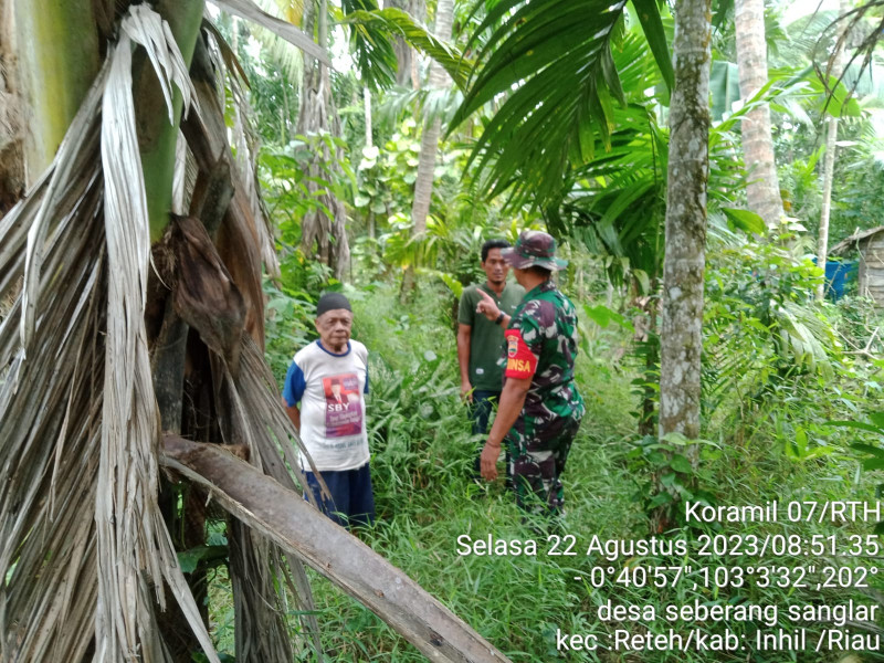 Pencegahan Karhutla Terus Dilakukan Babinsa Koramil 07/Reteh Demi Keamanan Lingkungan