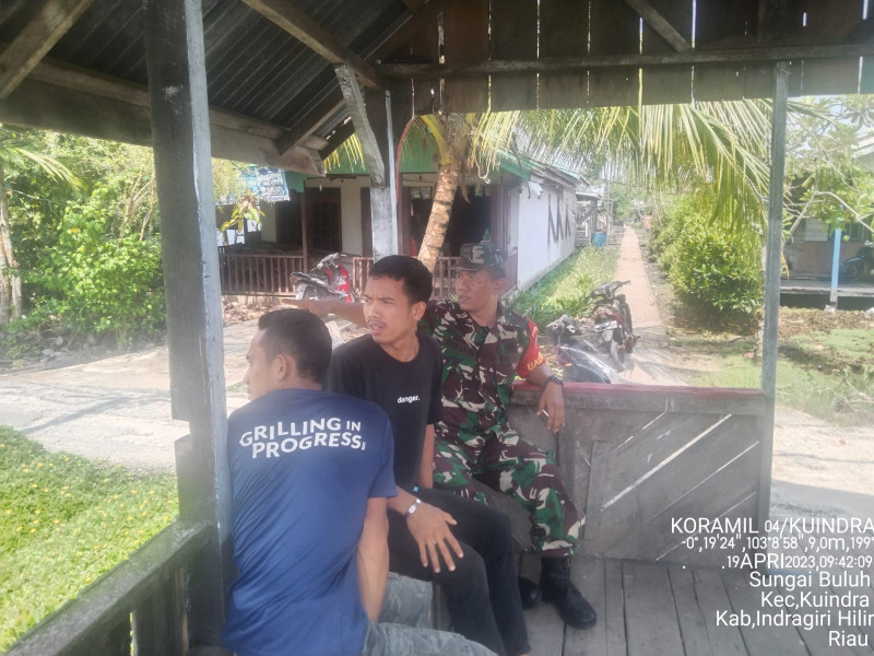 Babinsa Koramil 04/Kuindra Ciptakan Suasana Harmonis di Daerah