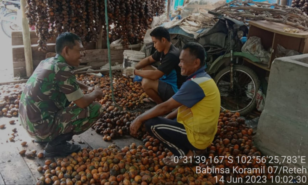 Wujudkan Hubungan Baik Antara Koramil 07/Reteh Dengan Warga Supaya Terlihat Harmonis