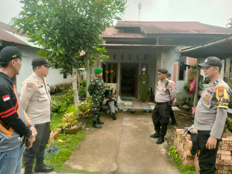 Sinergitas TNI-POLRI, Polsek Gas Bersama Koramil 05/ Gas Lakukan Pengamanan Kampanye Di Desa Teluk Tuasan