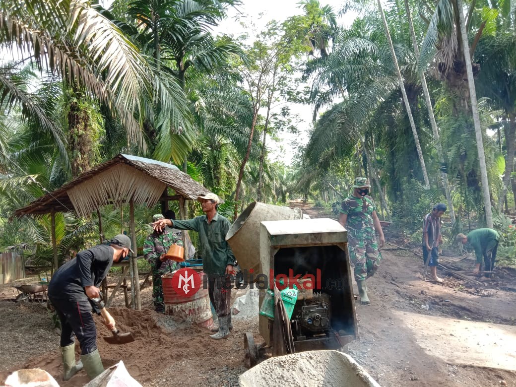 Menjelang Pembukaan TMMD Imbangan Kodim 0314/Inhil, Satgas Pra TMMD Kebut Pengerjaan Sasaran Fisik