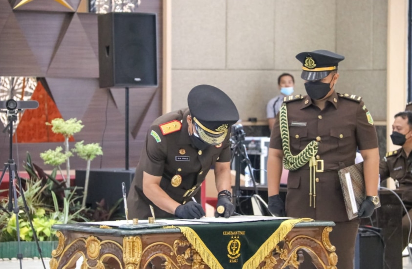 Kajati Riau Lantik Sejumlah Pejabat, Rakhmat Budiman T Jabat Kajari Bengkalis