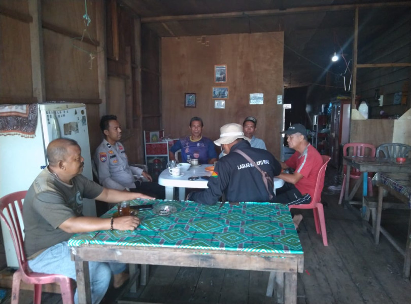 Jelang Pilkada 2024, Bhabinkamtibmas Polsek Gaung Giat Cooling System Cegah Timbulnya Potensi Konflik