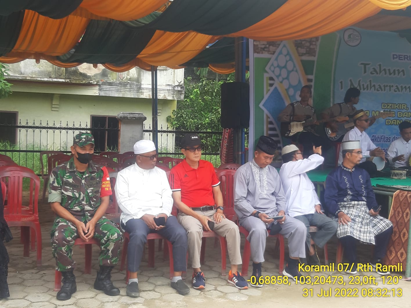 Dalam Rangka Memperingati Gema 1 Muharram, Danramil 07/Reteh Mengikuti Pawai Akbar