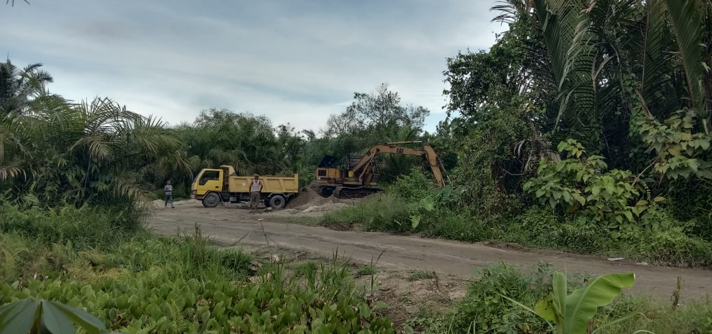 Galian C di Tanjungbalai Masih Beroperasi, Plt Camat Datuk Bandar Timur Diduga Bohongi Masyarakat