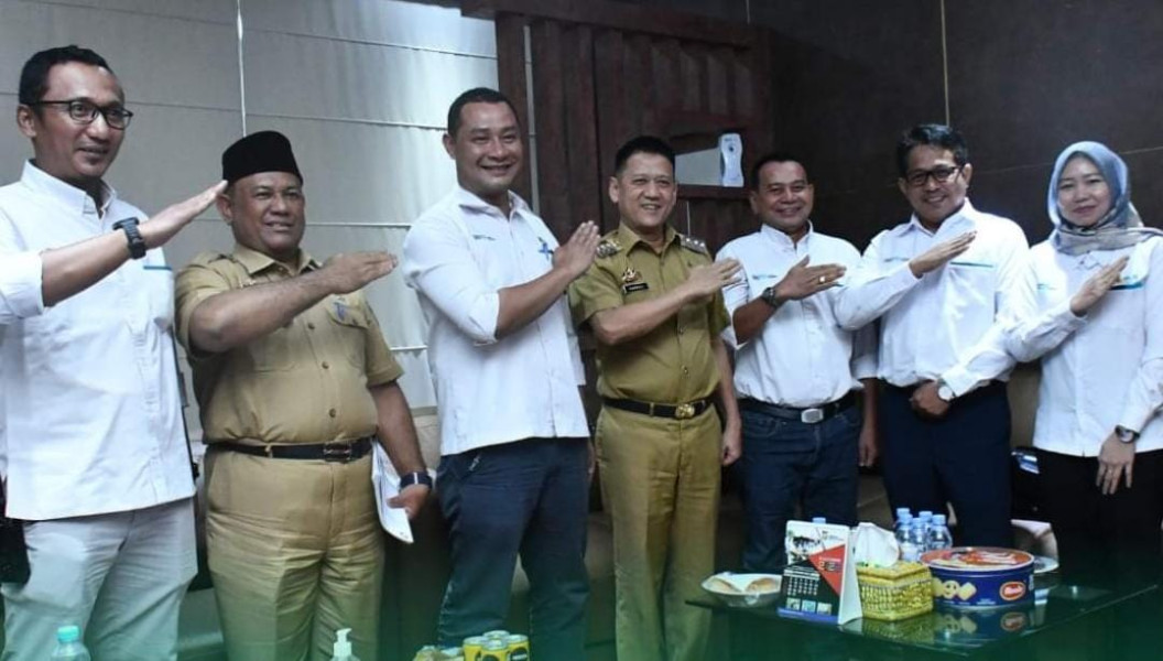 Tingkatkan Pelayanan Energi Listrik, Pj Bupati Ajak Manager PLN Bangkinang Bersilaturahmi