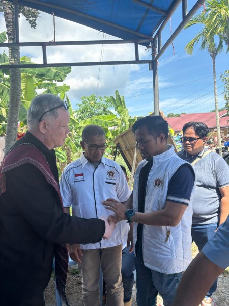 Suasana Haru Iringi Pelepasan Jenazah Waka PWI Bengkalis Yulistar Elavanto Simorangkir