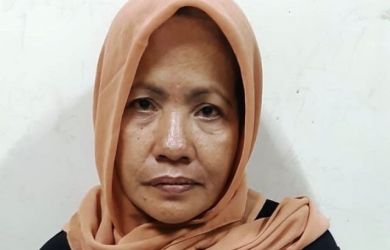 Oalah, Gadai Emas Palsu Emak-emak ini Ditangkap Polisi
