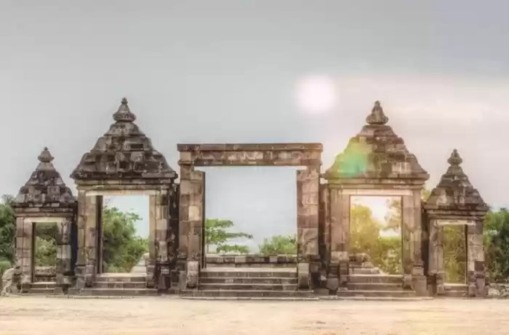 Intip Kemegahan Candi Ratu Boko, Bangunan Peninggalan Mataram Kuno