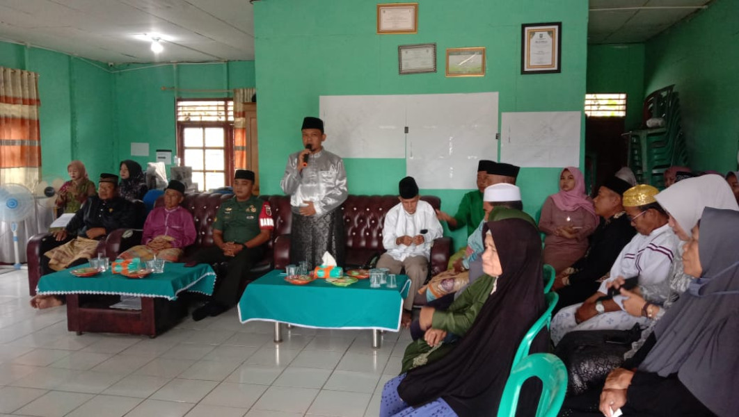 Babinsa Kemuning Muda Gelar Tepuk Tepung Tawar Dalam Rangka Pelepasan Jemaah Haji
