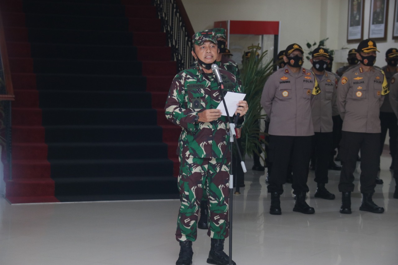 Danlantamal IV Hadiri Apel Gelar Pasukan Operasi Mantap Praja Seligi 2020