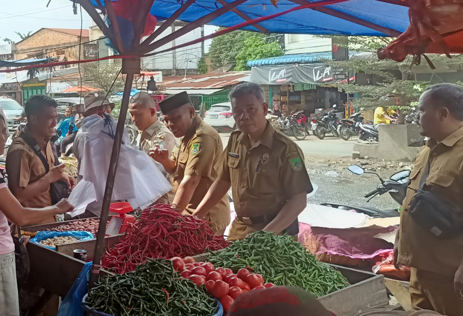 Jelang Perbaikan Jalan, Camat Minta Kosongkan PKL