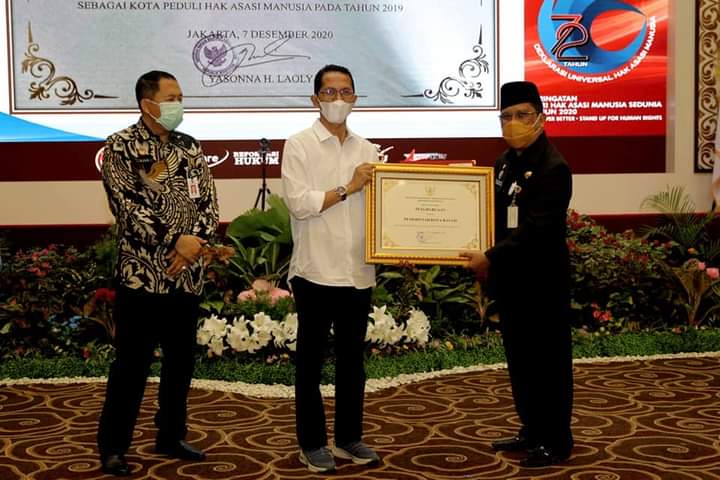 Batam Terima Penghargaan Kota Peduli HAM