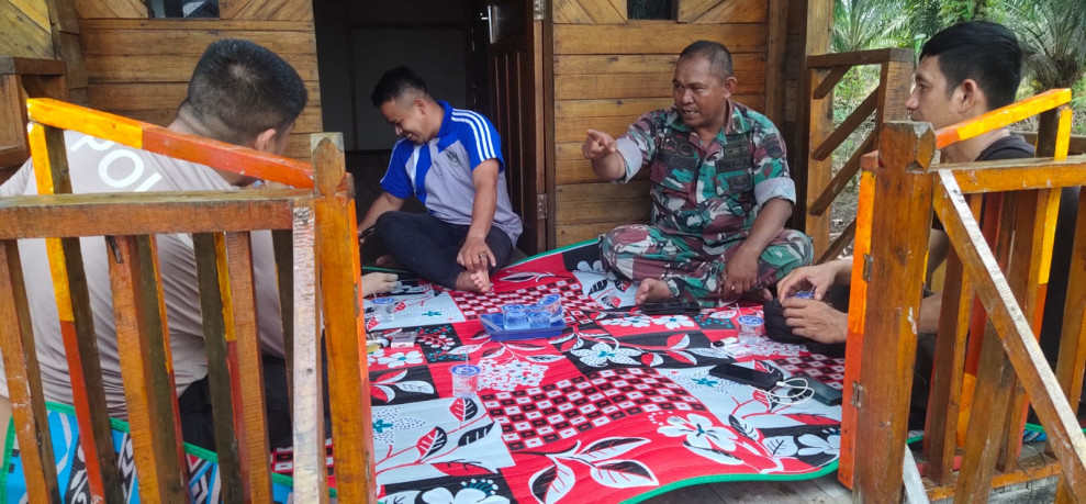 Ciptakan Keamanan, Babinsa Koramil 09/Kmg Jaga Pilkada Damai