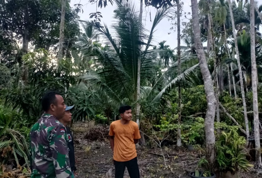 Babinsa Serda Margono Laksanakan Patroli Karhutla untuk Mencegah Kebakaran Hutan