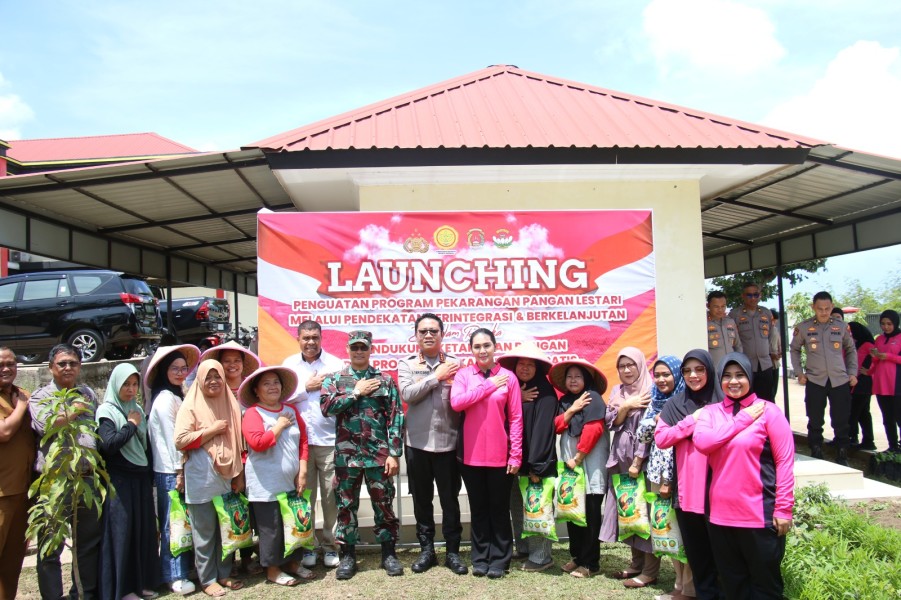 Polresta Barelang Ikuti Launching Program Pekarangan Pangan Lestari dan Laksanakan Kegiatan Ketahanan Pangan Polresta Barelang Ikuti Launching Program Pekarangan Pangan Lestari dan Laksanakan Kegiatan Ketahanan Pangan