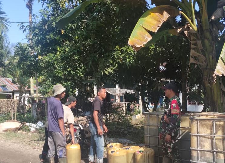 Babinsa Koramil 03/Tpl Kopda Kerius Zai Komsos Dengan Tokoh Masyarakat