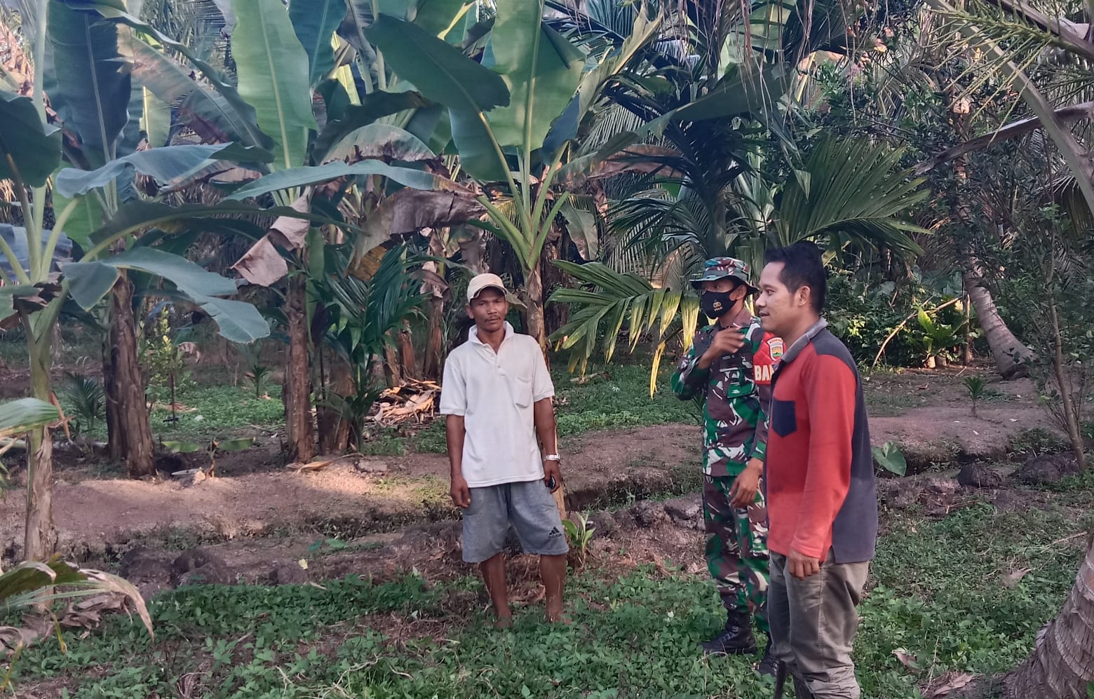 Babinsa Koramil 04/Kuindra Pinta Masyarakat untuk Tidak Membuka Lahan dengan Membakar