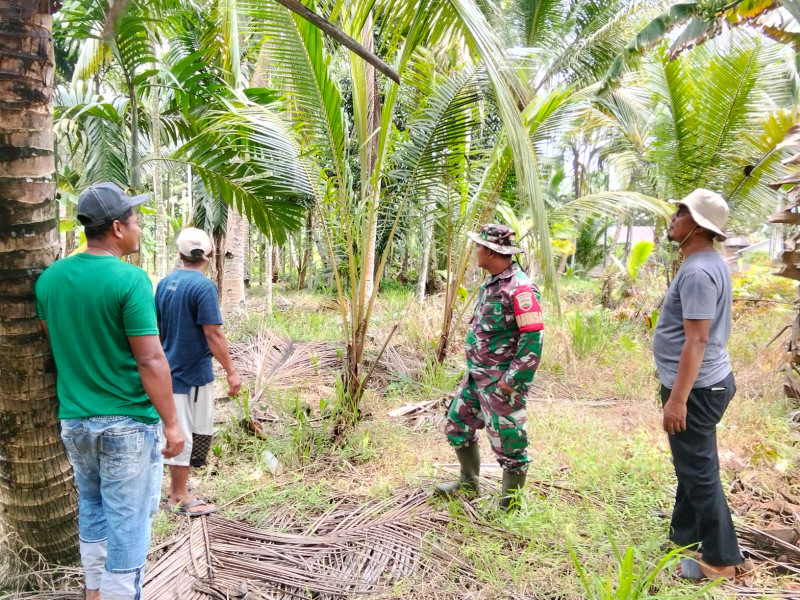 Babinsa Koramil 07/Reteh Giat Patroli Karhutla Rutin Dilaksanakan di Binaan