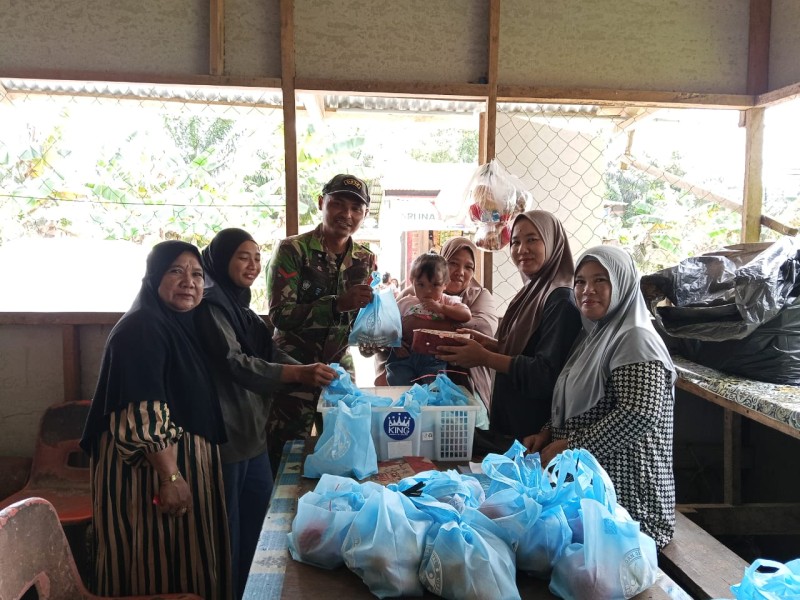 Kopda Aldi Syaputra Dampingi Kegiatan Makan Bergizi Gratis kepada Anak Sekolah dan Ibu-ibu Posyandu