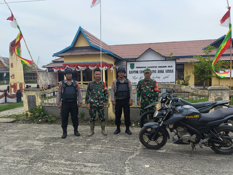 Bersinergi Bersama TNI, Polsek Gaung Anak Serka Laksanakan Patroli Sinergitas