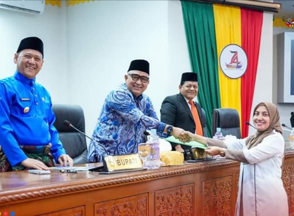 Gelar Rapat Paripurna, DPRD Sampaikan Rancangan Perubahan APBD Kampar Anggaran 2024
