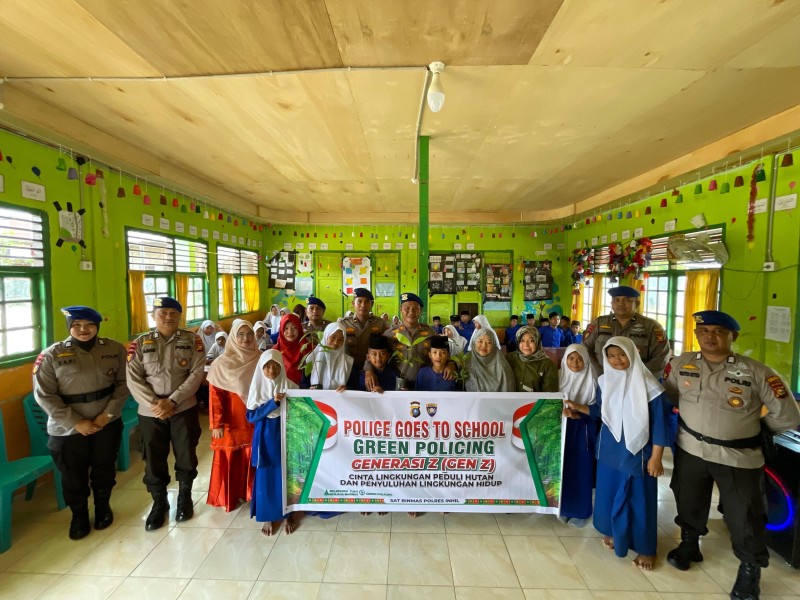 Satpolairud Polres Inhil Laksanakan Program Green Policing dan Sosialisasi Cinta Lingkungan di MTs Sabilal Muhtadin