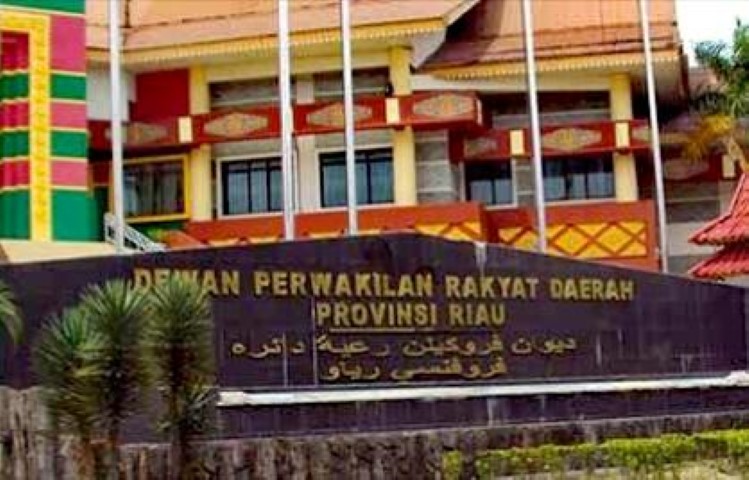 Empat Nama Berpeluang Nahkodai DPRD Riau