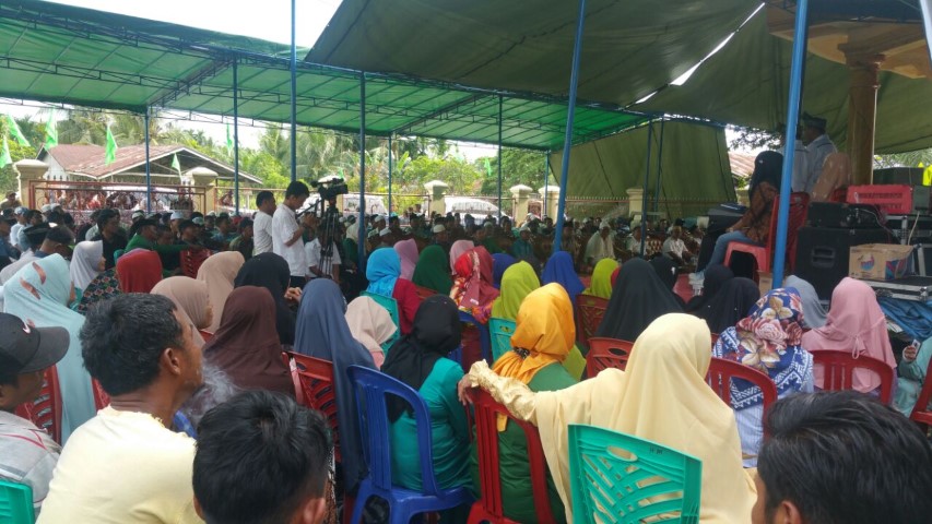 Membludak, Kampanye Dialogis Firdaus-Rusli  di Pulau Kijang Dihadiri Ratusan Warga 