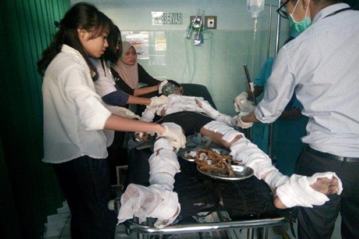 Tengah Asyik Mancing, Tubuh Pengepul Rongsokan Tiba-Tiba Melepuh 