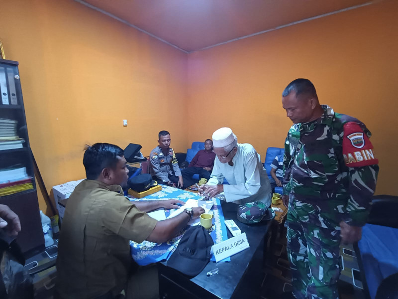 Tingkatkan Sinergitas Babinsa Koramil 05/Gas Serda Rudi Hartono Laksanakan Giat Komsos