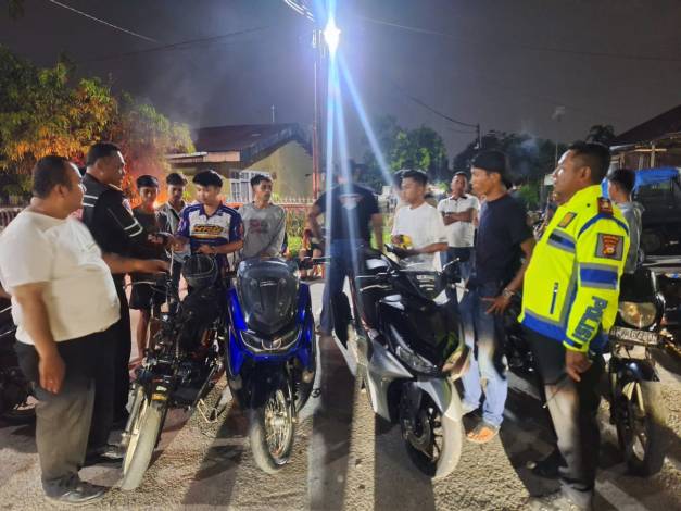 Razia Malam, Polisi Amankan Sepeda Motor Yang Hendak Balap Liar