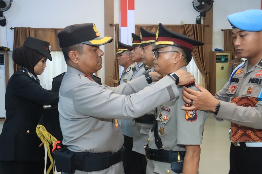 Polres Inhil Gelar Upacara Sertijab Kabagops, Kapolsek Pulau Burung dan Kapolsek Kempas