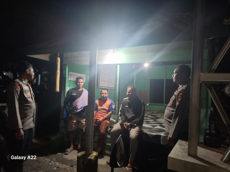 Perkuat Kemitraan, Polsek Gencar Sambangi Satkamling Perkuat Kemitraan, Polsek Gencar Sambangi Satkamling