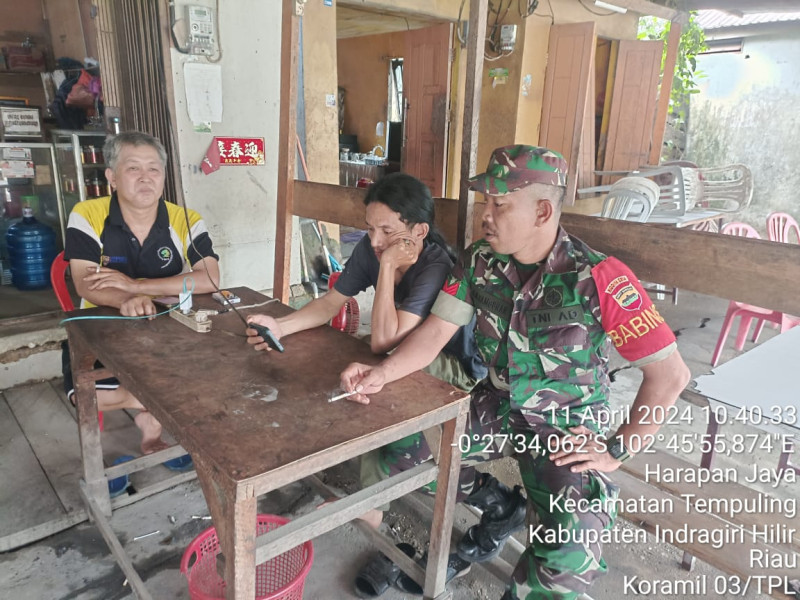 Babinsa 03/Tpl Selalu Dekat Dan Bergaul Dengan Semua Masyarakat di Binaannya