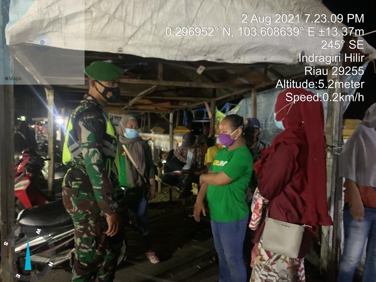 Antisipasi Kenaikan Kasus Covid-19, Babinsa Koramil 06/Kateman Ajak Warga Patuhi Prokes