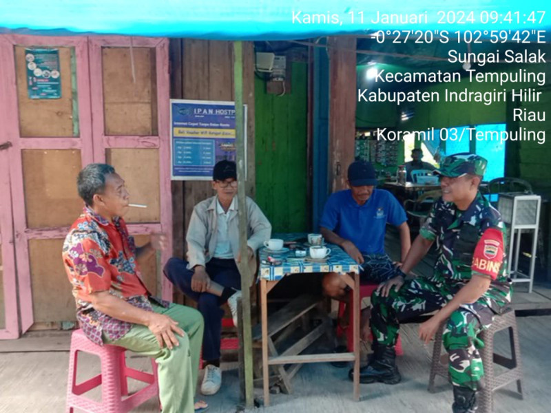 Pelaksanaan Komsos Dengan Tomas Jaga Persatuan Kesatuan Bersama Babinsa 03/Tpl