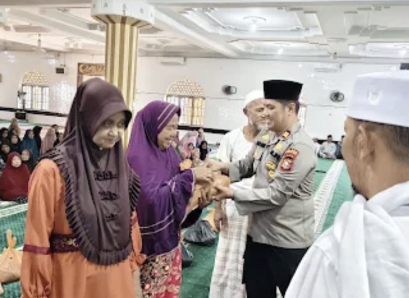 Polsek Tempuling Berbagi Kebahagiaan, Berikan Santunan kepada Ratusan Perempuan Kepala Keluarga