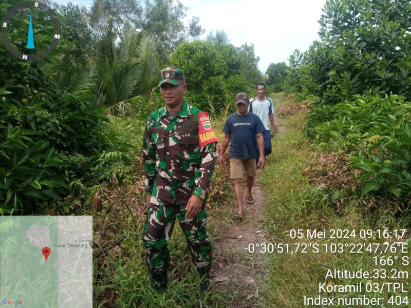 Secara Kontinu, Babinsa Koramil 03/Tpl Terus Patroli Karlahut Dan Himbau Warga Jangan Bakar Lahan