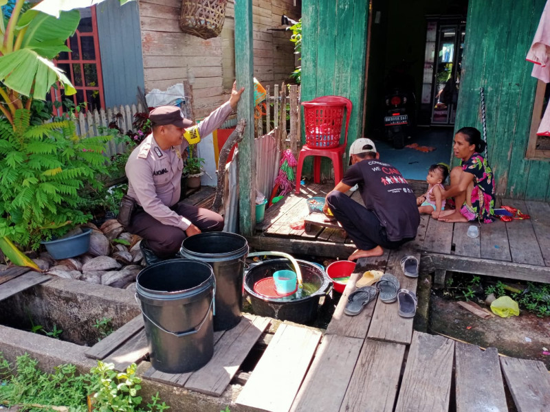 Giat Sambang Bhabinkamtibmas Desa Terusan Kempas Brigadir Akmaluddin