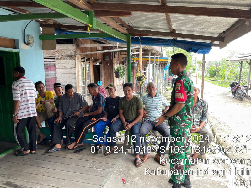 Wujudkan Kamtibmas Jelang Pilkada Bersama Babinsa Koramil 04/Kuindra