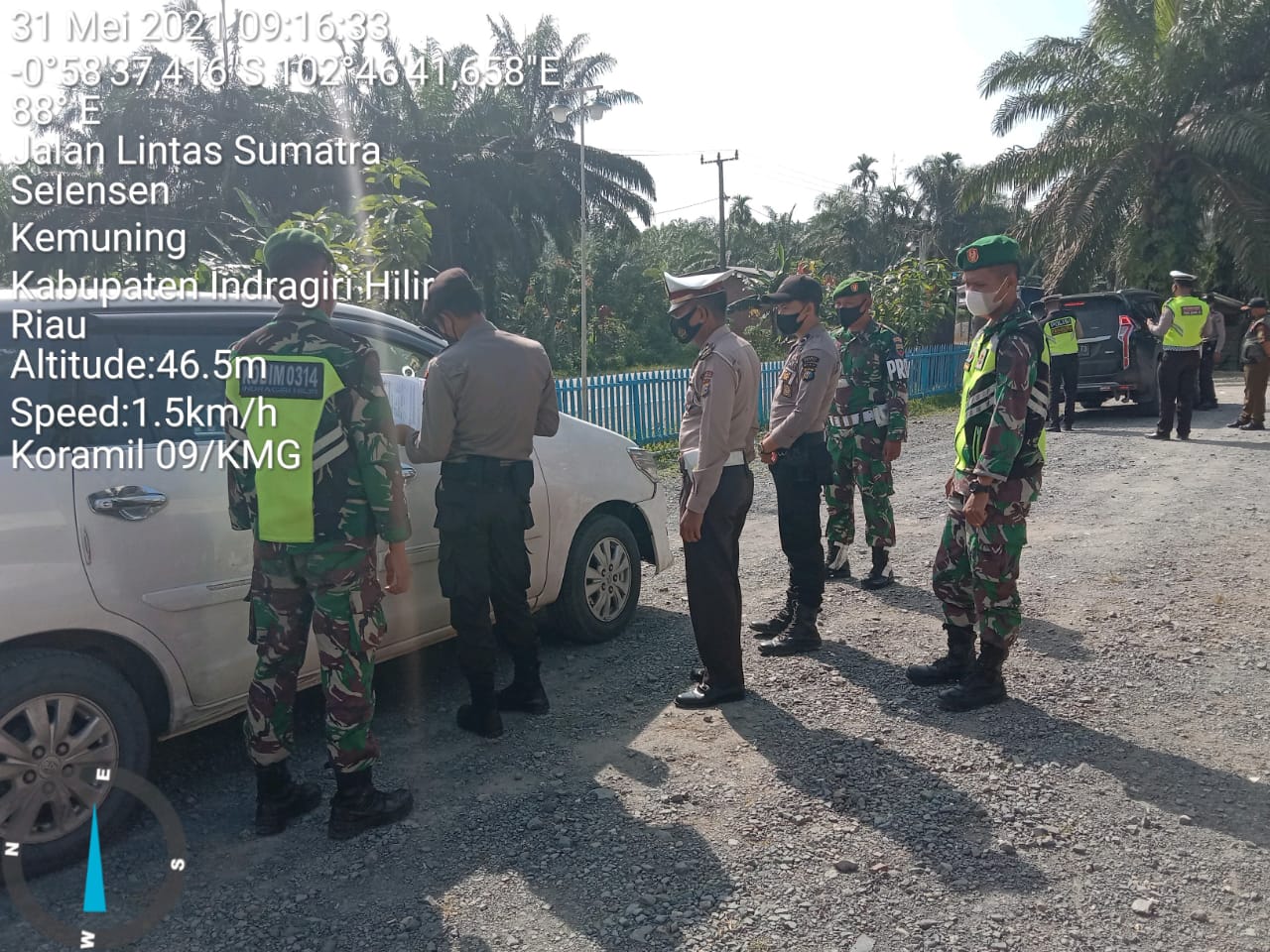 Koramil 09/Kemuning dan Aparatur Lainnya Terus Berjaga di Pos Penyekatan Perbatasan Inhil