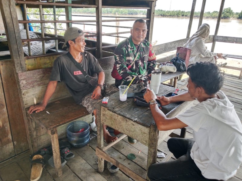 Dengan Kegiatan SDM, Babinsa Serka Ferry Barus Terus Jalin Silaturahmi dan Keakraban Antar Sesama