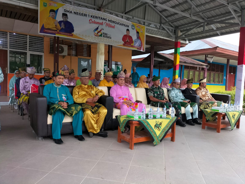 Di SMAN 1 Keritang, Danramil 09/Kemuning Mengikuti Apel Dalam Rangka HUT Provinsi Riau