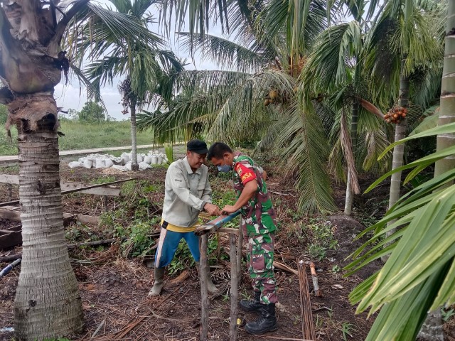 Serda Ali Borkat Harahap Laksanakan Goro Bersama Warga Wilayah