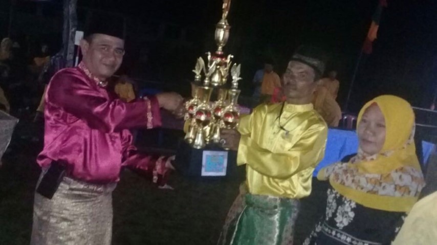 Resmi Ditutup, RT 7 Keluar Sebagai Juara Pada MTQ ke 41 Tingkat Desa Bakau Aceh Mandah