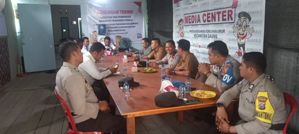 Kegiatan Cooling System Unsur Forkompimcam Gaung ke Kantor Panwascam Gaung